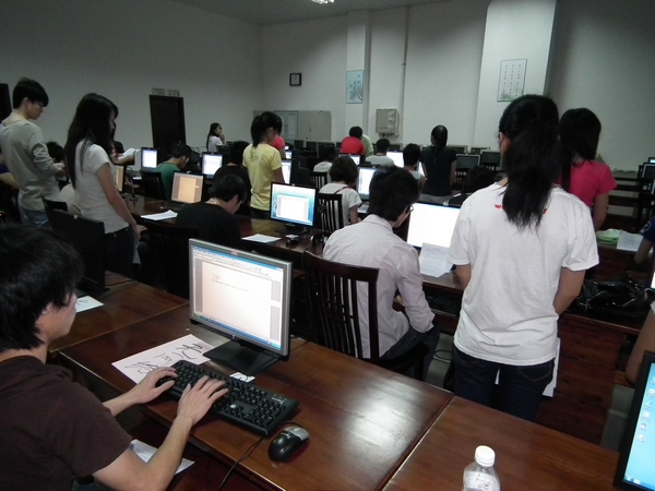 我校举行第六届大学生科技文化节办公自动化技能大赛 我校举行第六届大学生科技文化节办公自动化技能大赛